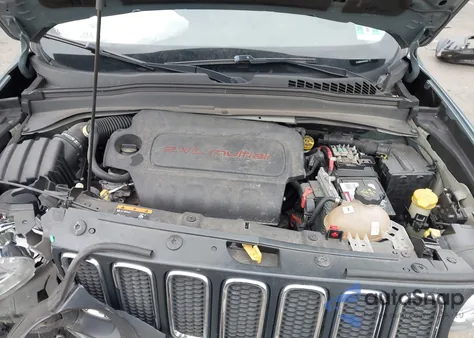 2017 Jeep Renegade Latitude 4X4 z USA, uszkodzony, nr VIN ZACCJBBB7HPE72917